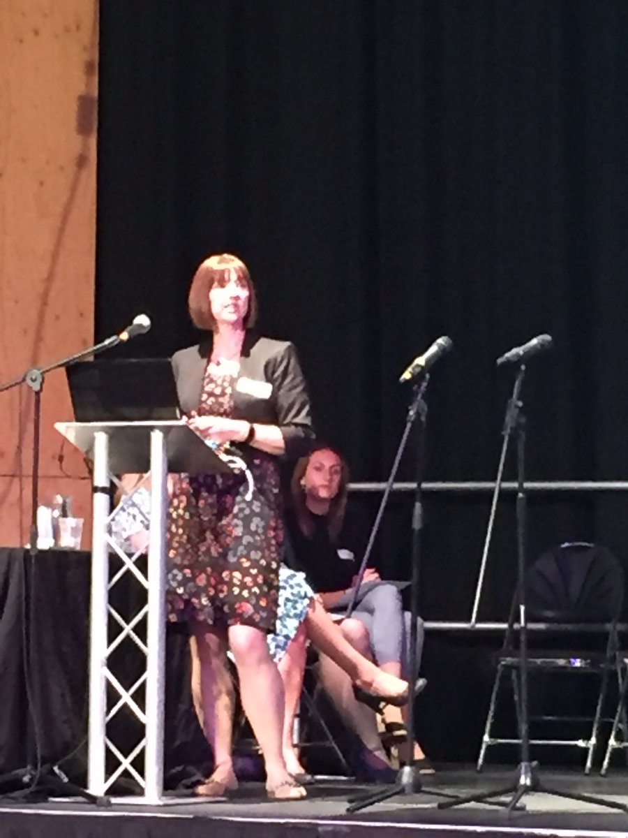 amdickinson1's tweet photo. @Wendy_J_Wills talking about @CRIPACC1 involvement in providing @NuffieldFound placements to A Level students. @UniofHerts @UHImpact @UHResOffice https://t.co/UamBeHMIya