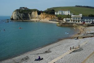 Turkey &amp; Tinsel: Isle of Wight - lindastravel.co.uk/package/turkey… #IoW #holiday #Christmas
