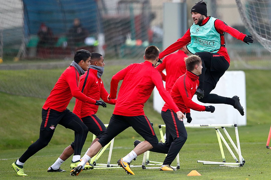 Красные тренировки. Тренировка Севилья.