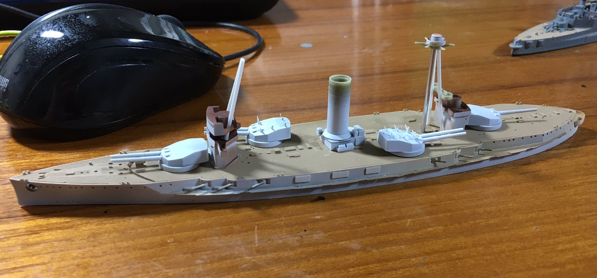 夜想亭 בטוויטר スペイン戦艦ハイメ 世の後部三脚檣を立てました 遠目には英巡洋戦艦インヴィンシブルに見えなくもないので 黒井緑先生の フォークランド沖海戦の 南無三 敵は三脚檣の超弩級だ ができそう 夜想亭 בטוויטר スペイン戦艦ハイメ 世の後部三脚檣を立てました 遠目には英巡洋戦艦インヴィンシブルに見えなくもないので 黒井緑先生の フォークランド沖海戦の 南無三 敵は三脚檣の超弩級だ ができそう