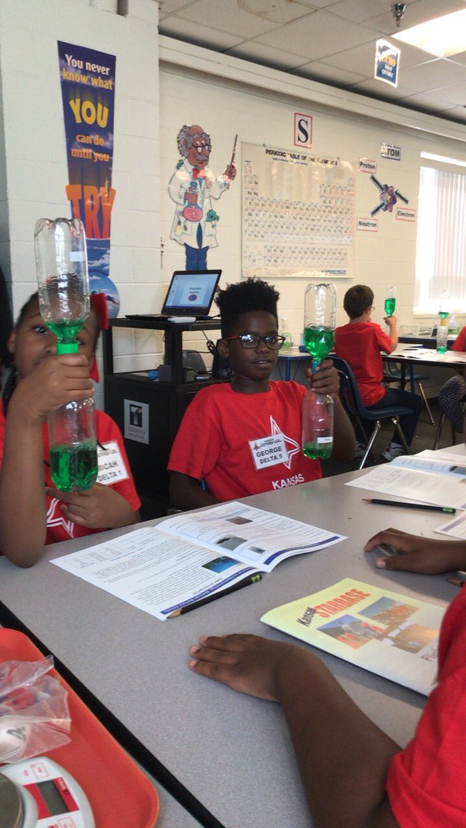 Buckner3rd's tweet photo. Learning and fun at STARBASE! #wpsproud #wpsmagnet @bucknerartsci https://t.co/SpQ5OblkHV