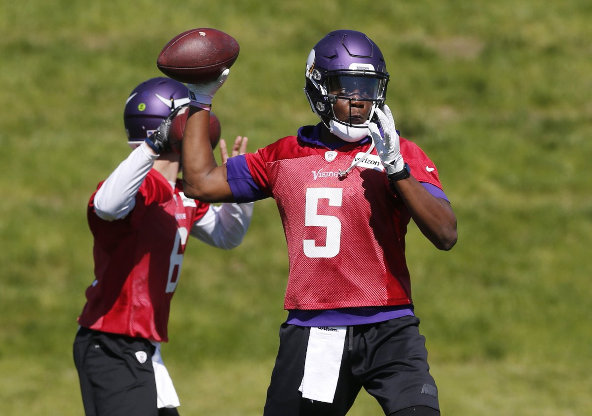 Teddy Bridgewater has been cleared to practice, per <a href="/mortreport/">Chris Mortensen</a>