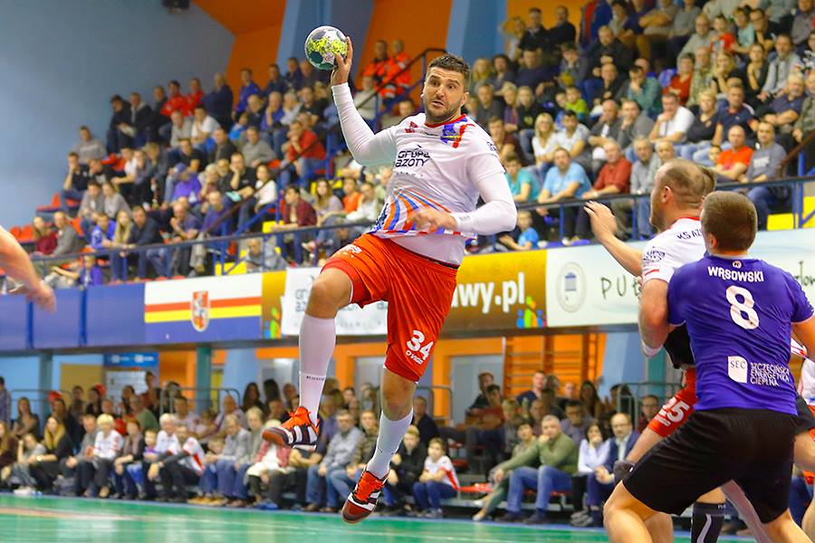 nikola_prce's tweet photo. Still enjoy the handball💪🤾
@AzotyPulawy @PGNiGSuperliga #handballismylife https://t.co/dVOSYmVBbE