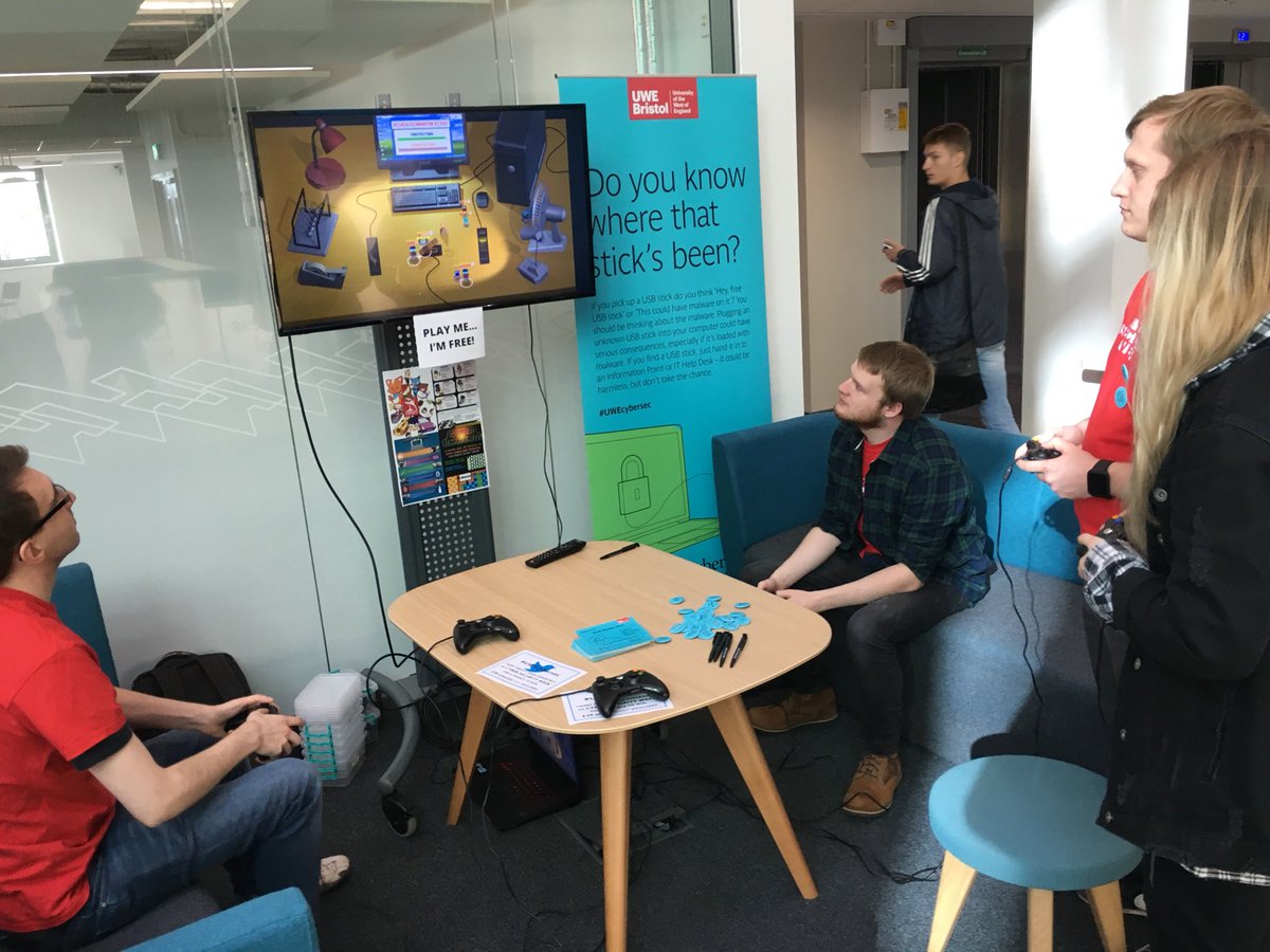 UWEGames's tweet photo. @UWE_CSCT @PlayWestHQ #UWECybersec USB multiplayer madness in Slotdrop #gamedev https://t.co/bD9BHzIhWJ