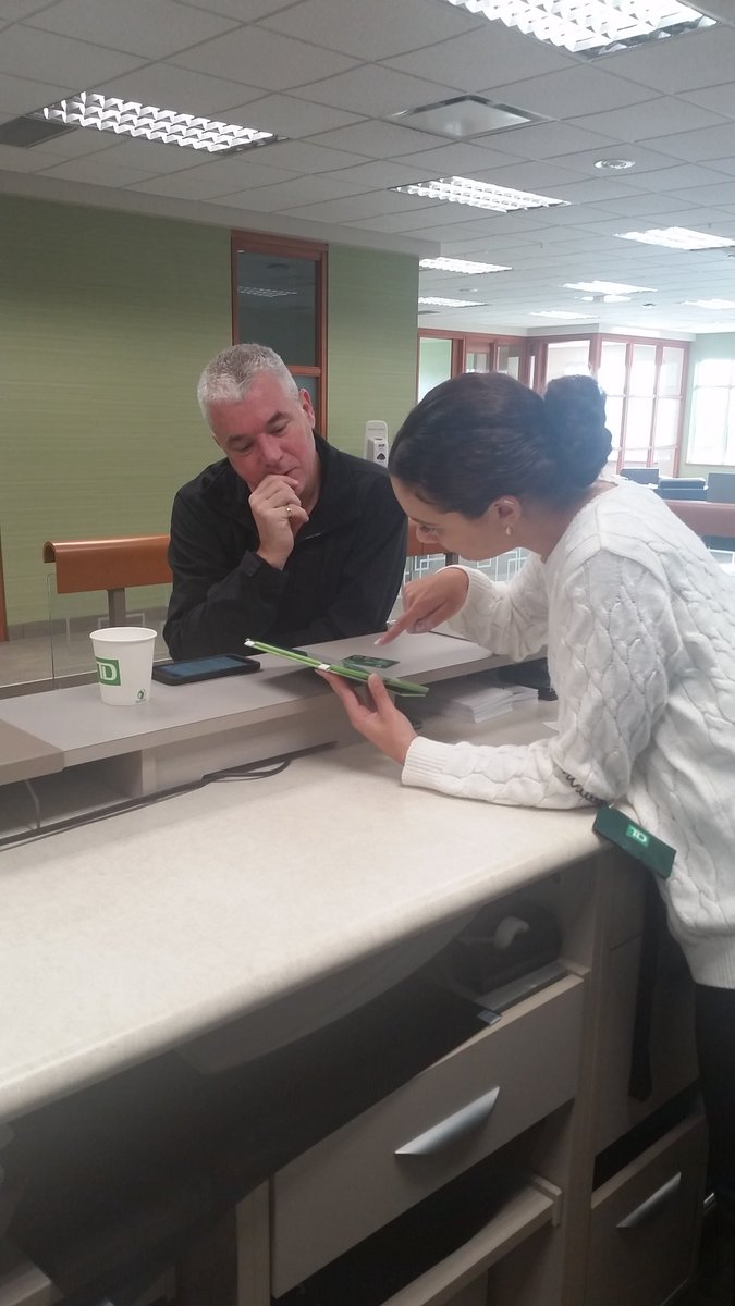 Branch 342 educating our customers on #digitalbanking <a href="/Niicole1971/">Nicole Hawkins</a> <a href="/TD_MSnow/">Michelle</a>