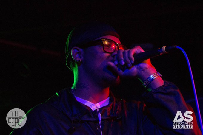 I think it's about time I get back to the 🎶🎶🎶 https://t.co/drPpMp7xKz<a href="/tag/bowdown"class="tags"><span>#bowdown</span></a>