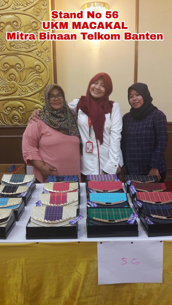 budiku12's tweet photo. UKM binaan Telkom Banten Stand 56 siap Kurasi 3 d Wisma Antara smoga sukses..Aamiin yra 💪
#livingthetelkomwaytreg2
#Livingthetelkomwaybanten https://t.co/cUv4gwZhgT