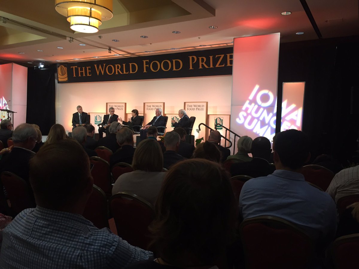 sherrylmcgill's tweet photo. Addressing food waste and issues of the value of SNAP #IAHungerSummit @mgardener_ia @ISUExtension https://t.co/eUkociiW0A