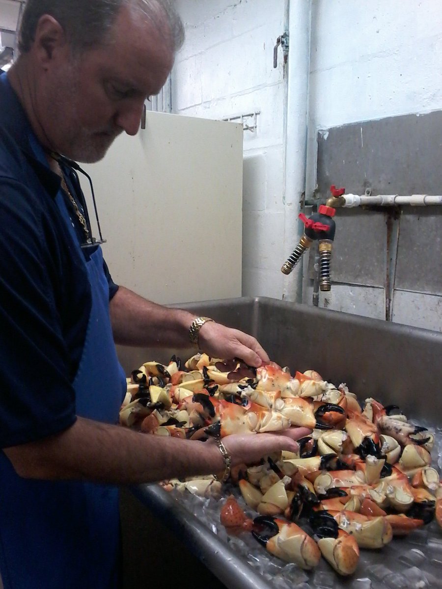 wardsseafood's tweet photo. Rob and the first Stone Crab we got in https://t.co/deneX5u2u2