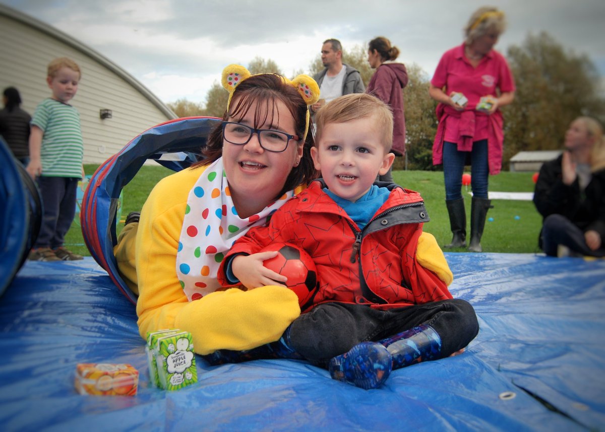 BargatesNursery's tweet photo. Children of all ages joined the Bargates Nursery #countryfileramble Plenty of giggles &amp; heaps of fun #ChildrenInNeed @BBCCiN @BBCCountryfile https://t.co/UXsmFRRMh2