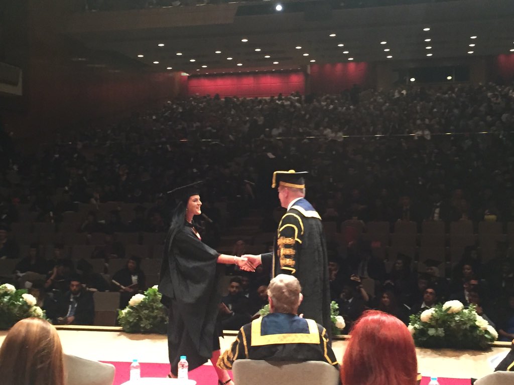 lsbu_law's tweet photo. #LSBUgrads View from the back - Law graduates - Congratulations π https://t.co/AGgbApGXLL
