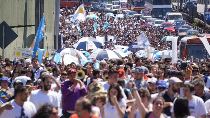 View image on Twitter