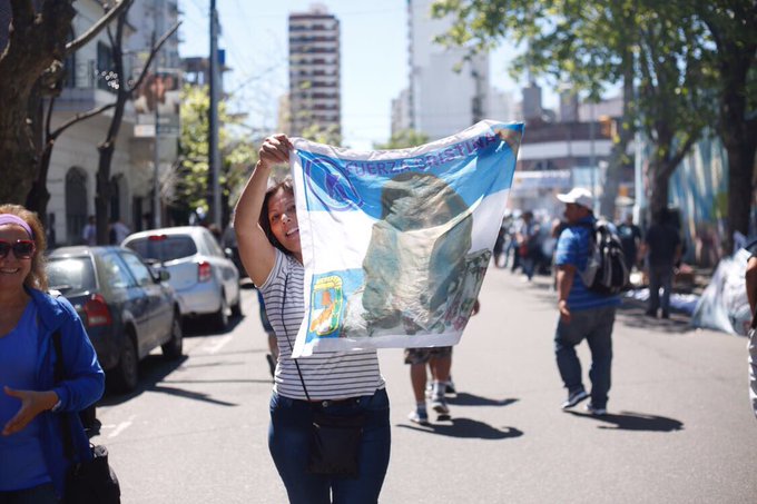 View image on Twitter