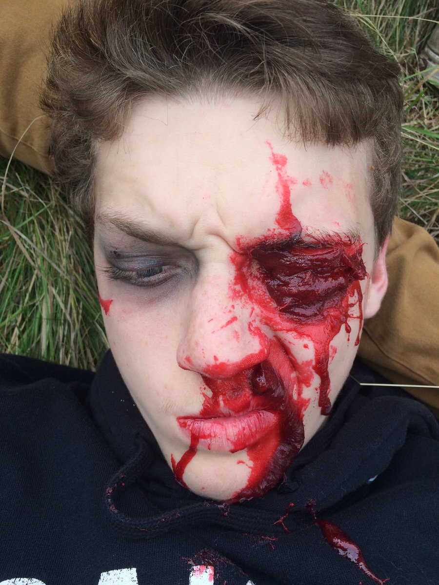 NightNinjaPro_'s tweet photo. A look at some special effects from this weeks shoot - "The Forgotten" premiers on October 26th at The Nickel Film Festival #nickelhorror https://t.co/KbW2oo9XaY