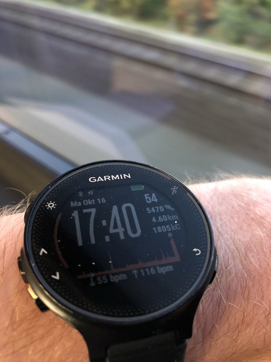 JACOBTLLMS's tweet photo. Een gezond voordeel van het #lowcardiet : het is goed voor mijn stappen :-) https://t.co/unaGoSqr33