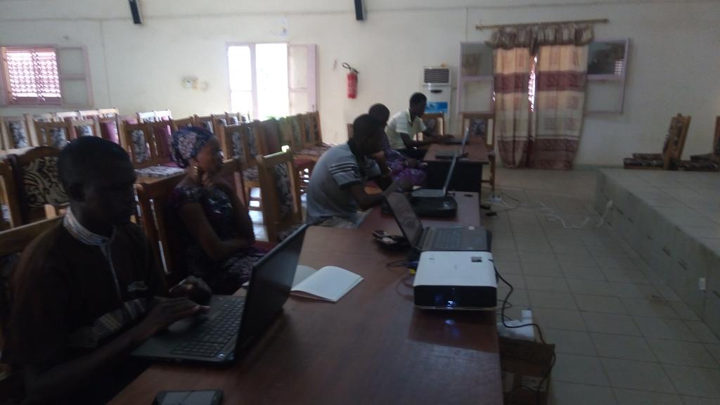 Honorable_Nath's tweet photo. Pour en savoir sur+sur cette #ActionOifProjetEOF au #Mali🇲🇱 &amp;en Afrique de l'Ouest,lisez ce blog https://t.co/BQduOw3qxL
@ProjetEOF #Map4Ml https://t.co/NH4PO4Atfx