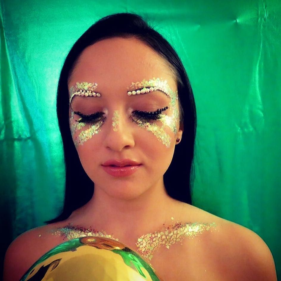 PLUR Festival Makeup on Twitter " Who wants some gold glitter?? Don't