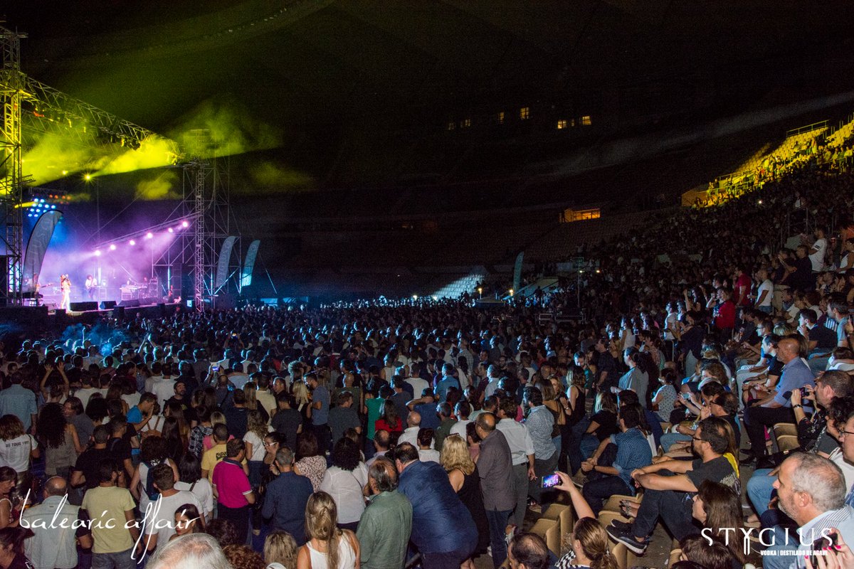 StygiusFluid's tweet photo. 👑Disfrutamos a lo grande en el show de @DiosSalveOK organizado por @balearicaffair en @EstadioCartuja #Sevilla.🤘🏽Powered by #STYGIUS III/III https://t.co/pEX7QQ9Vf2