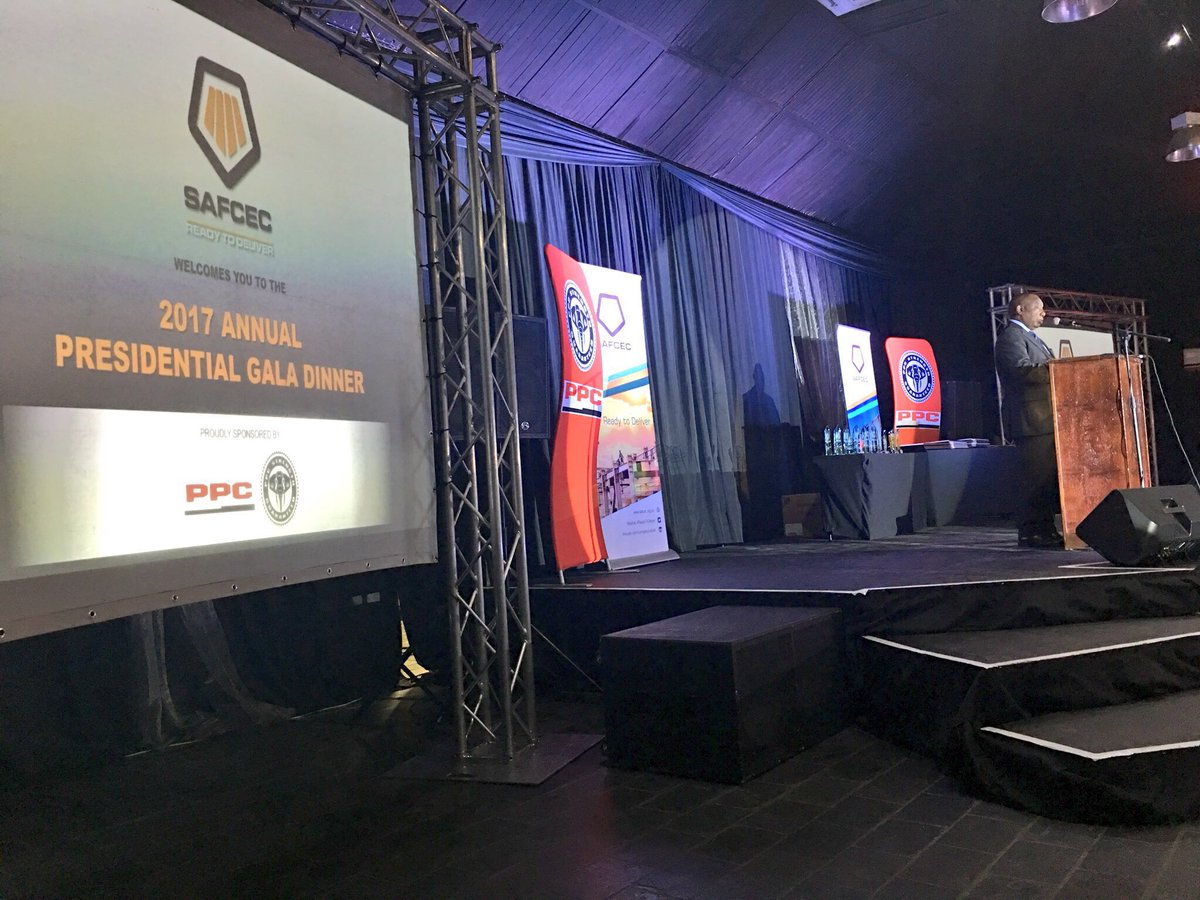 peterndoro's tweet photo. Dep President #Ramaphosa speaking at #SAFCEC Gala Dinner: We need to stamp out corruption, working only on the basis of what you can offer. https://t.co/c9hBEftyOM