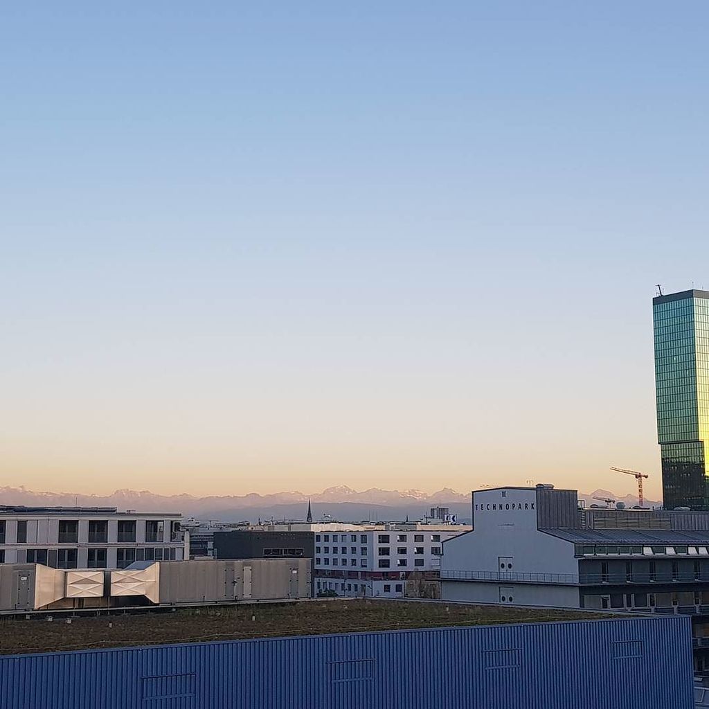 dasjo's tweet photo. #DrupAlps from a distance https://t.co/Bjv1yTv4Om https://t.co/GD1ksQBsNe