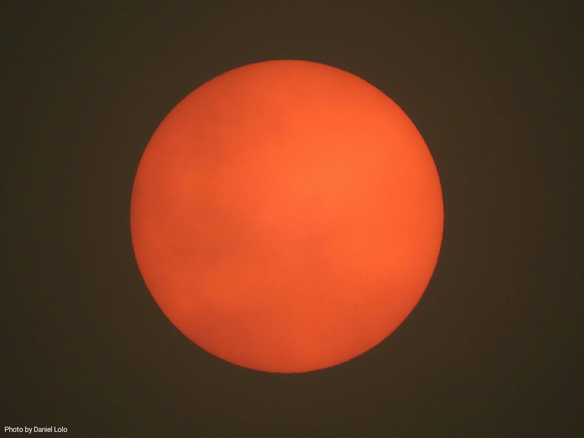 hwdp2005's tweet photo. Red sun phenomenon ( Nikon P900 ) ( 16/10/2017 ) ( East London United Kingdom ) ✌ https://t.co/RhpJVeAb8I