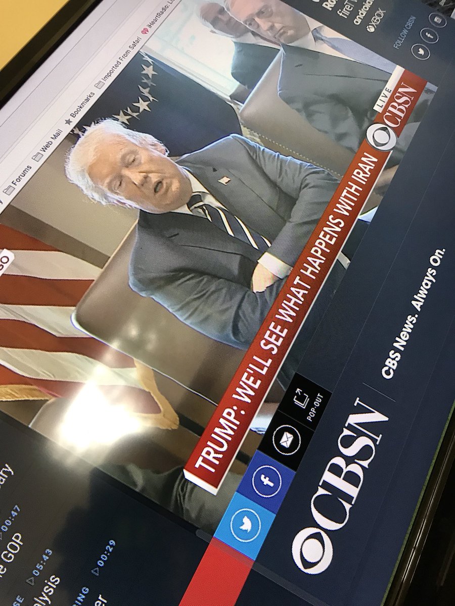 mikey1152's tweet image. Someone needs a lesson in #bodylanguage @realDonaldTrump #defensiveposture through 90% of the press conference.