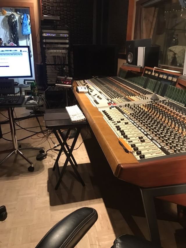 Harrison_Audio's tweet photo. This #Harrisonconsole TV-3 still in operation at #offtherow Studio in Franklin TN. Previously at #TheGrandOleOpry used on HEE HAW and more! https://t.co/2cvRfimHtC