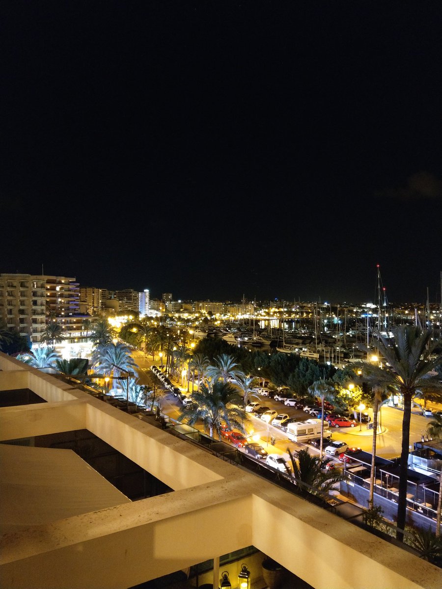 MelBurNe_21's tweet photo. @Android5x1 @htc_es @htcbro Reto aceptado 👌 #ShotOnHTC #HTCu11 #HDRBoost #Spain #NoEdit https://t.co/6LtL1voRqi