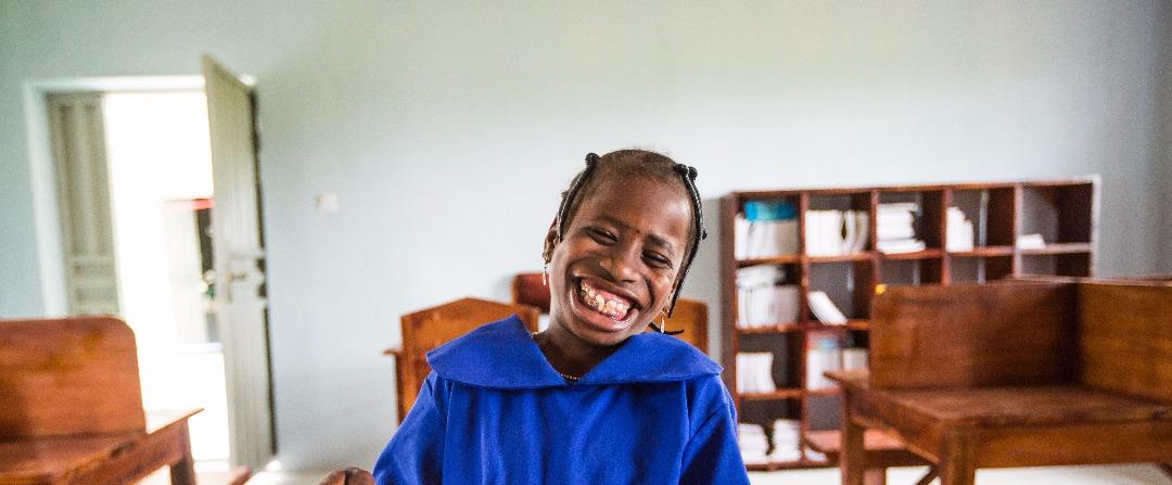 NigeriaTweetPub's tweet photo. A #NewWeek is a great time to make vulnerable children, women & families wear a happy smile.Join the #y2kclub CLICK https://t.co/6lB0hQ4P4M https://t.co/twNU5XPMHF