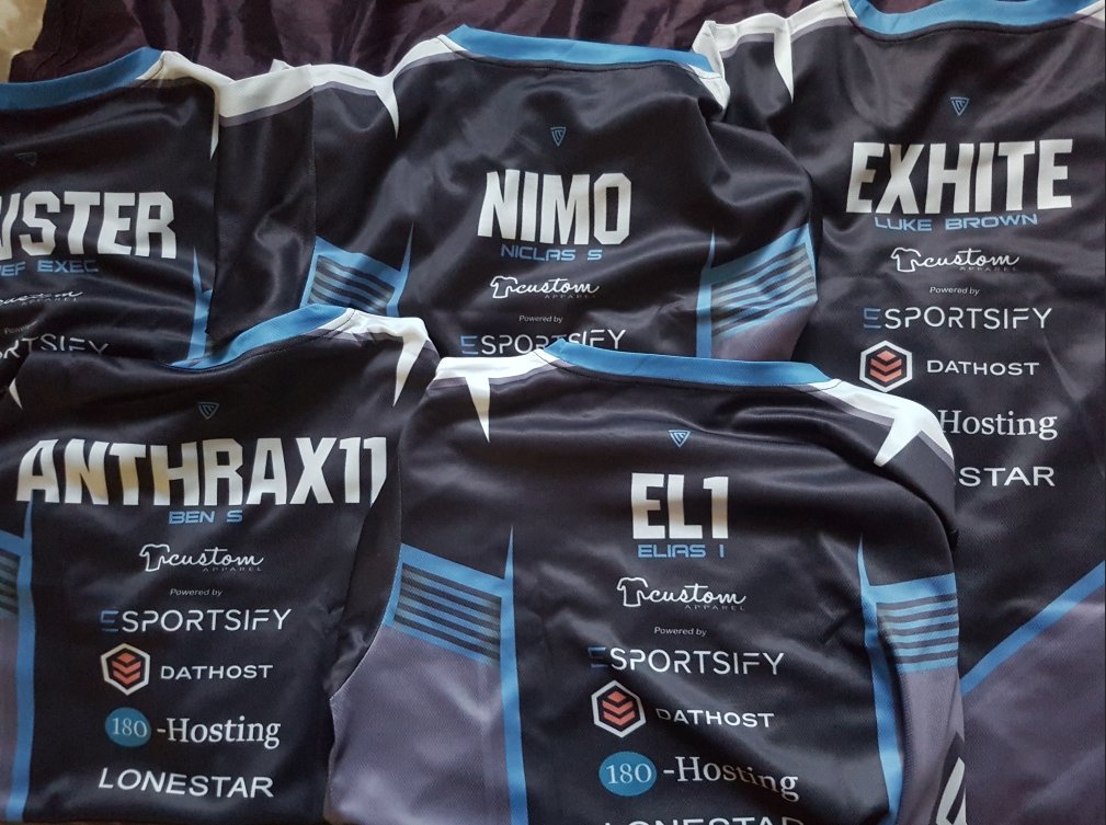machinesoldiers's tweet photo. Thanks @CustomApparelEU  and @DebonairMedia for our new jerseys!  @ExHiTeCS  @mse_anthrax  @EL1CS https://t.co/OD0TuIpb2U