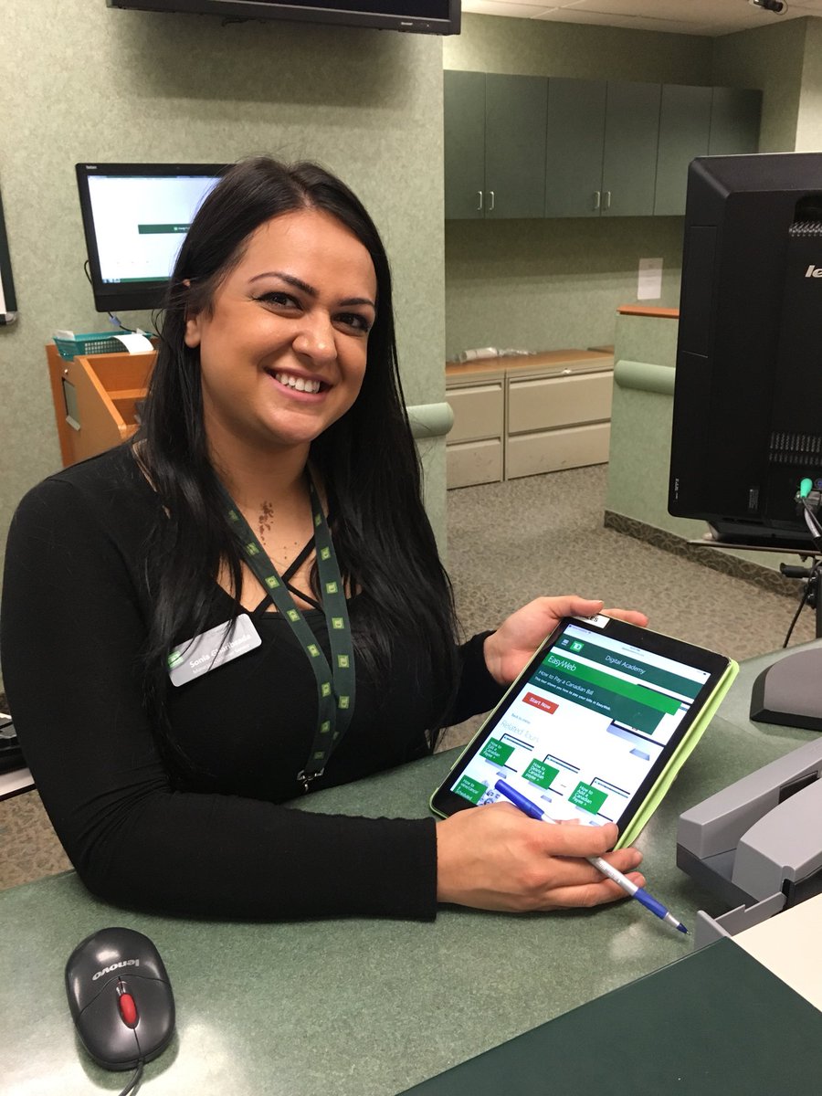 SharonCheung_TD's tweet photo. Shoutout to our MCS, Sonia who’s ready to lead by example and show customers how to pay bills through digital academy! #imdigitalready #0087 https://t.co/jVpIVMFGtK