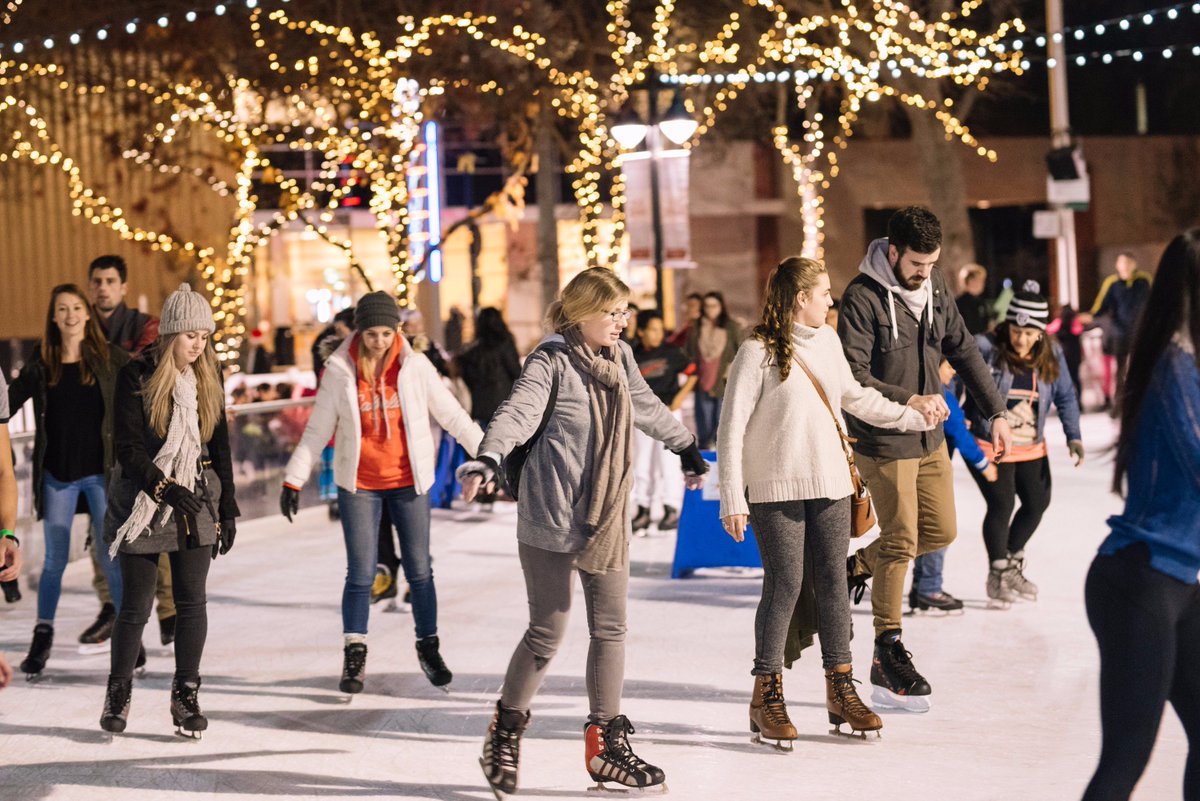 DowntownIceRink's tweet photo. 18 days until the #DowntownSac Ice Rink returns! Who are you going to skate with? Visit https://t.co/Ya6jemKkaX for all the info! https://t.co/3siGvI7ze5
