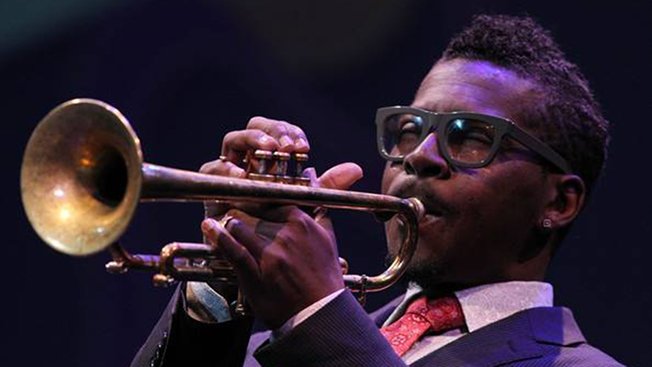 Happy birthday ROY HARGROVE! \"Listen Here\" (Strength/2004)    