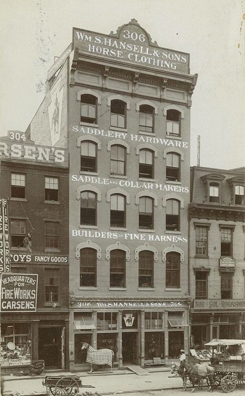 forkrestaurant's tweet photo. Does this building look familiar? Throwing it wayyy back this #TBT. #forkrestaurant #oldcityphilly https://t.co/TtEgBzeQ7p
