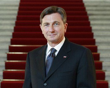 politbarometer_'s tweet photo. .@BorutPahor (2/11/1963, trenutno predsednik RS in kandidat za  @predsednik2017. #Volitve2017 #politbarometerSLO #politbarometer https://t.co/1DRaWFytNI