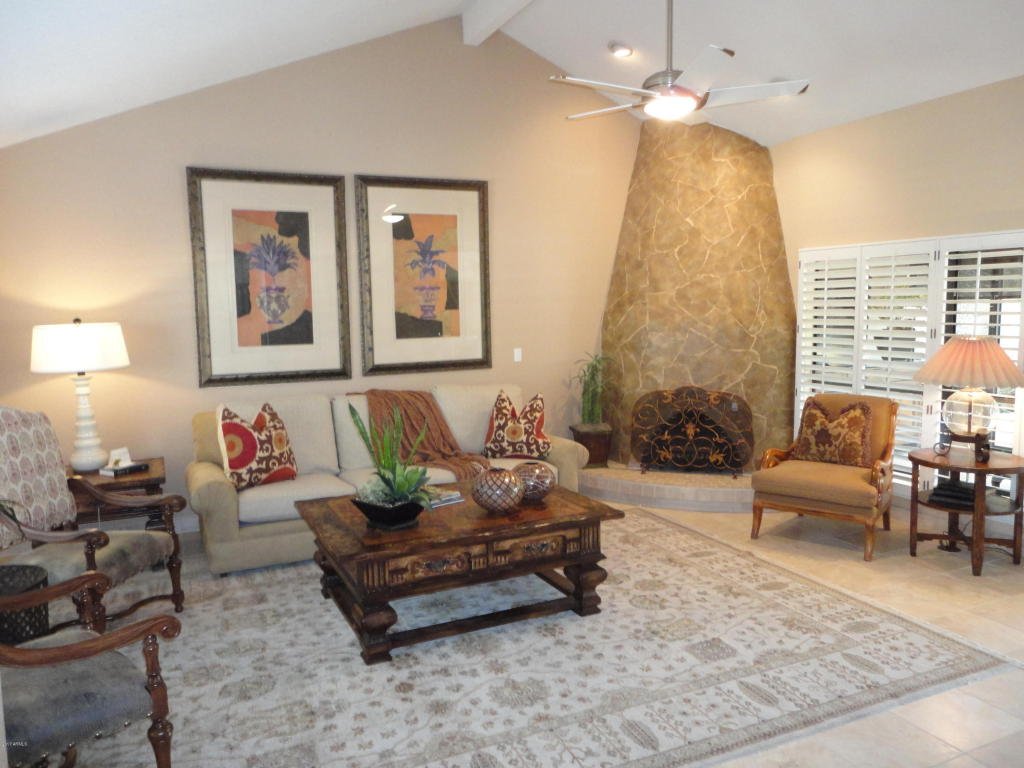 DistinctAZ's tweet image. Scottsdale area home we staged. Turned out so nice. :)