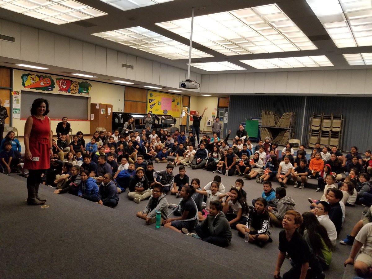 virginialoh's tweet photo. @SDSUAztecs4Ed happily hosts @choldenko at Logan K-8 https://t.co/UYfjYA6oks