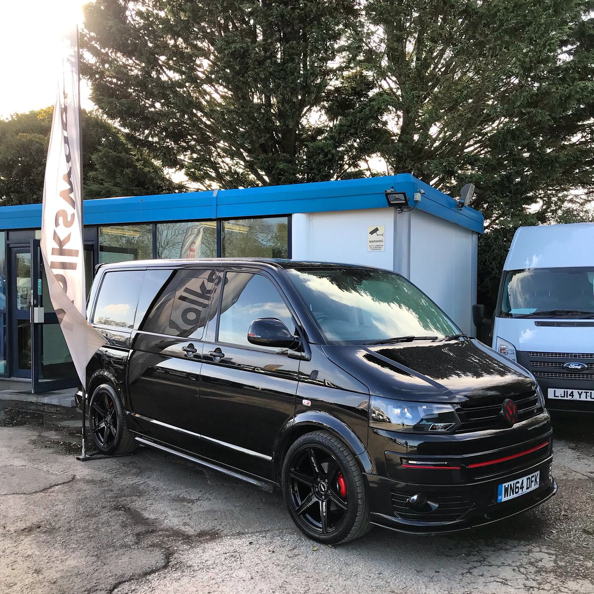 Vans_365's tweet photo. We’ve got some great stock going on online over the next few days 🔥
https://t.co/3ma6I6WPLb                        📞0117 214 0321                                  #Vans365 https://t.co/7IiU3KKNlP