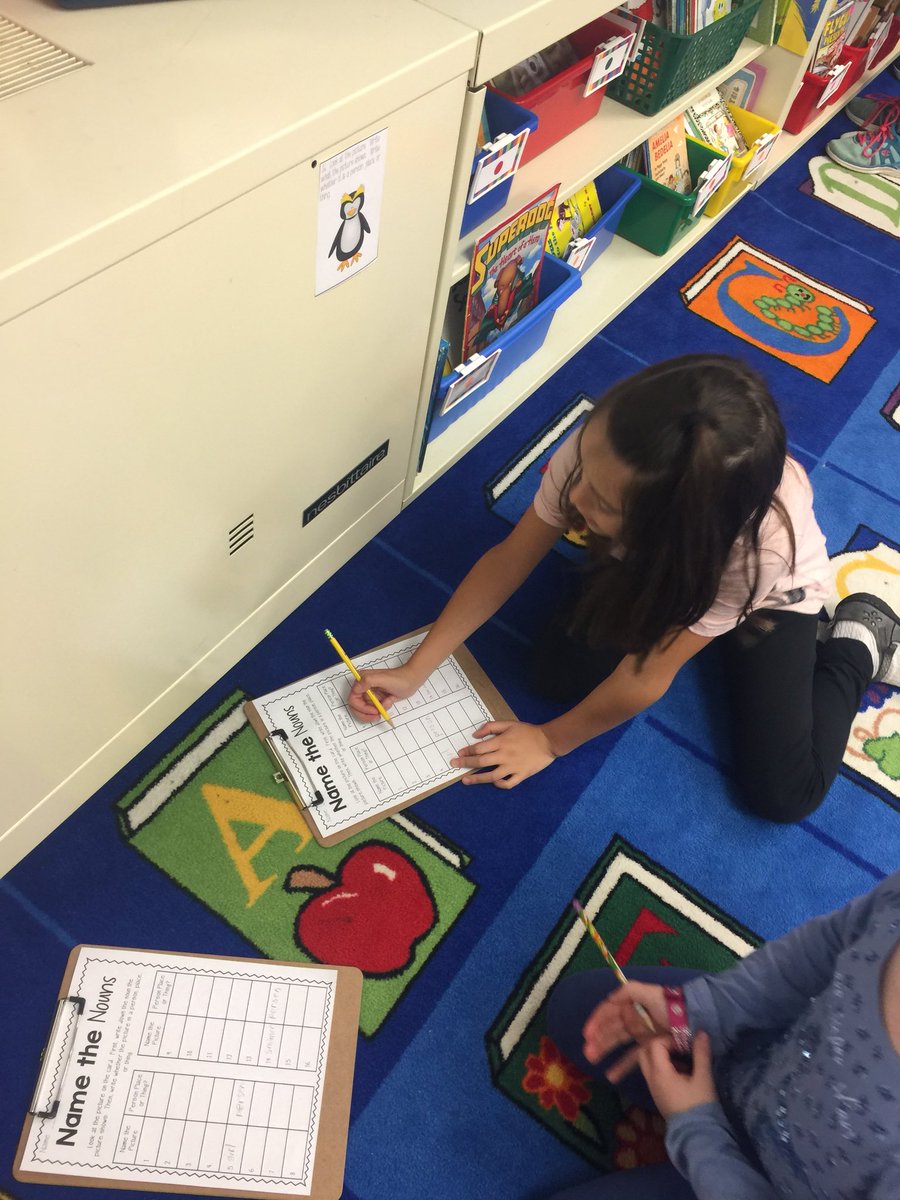 2ndgradefun1's tweet photo. We are going on a noun hunt!! https://t.co/J2HmxrdDmW