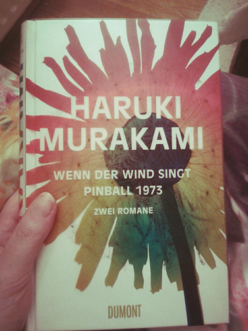 FuchsFeuer22763's tweet photo. Just finished a lovely book. I'm in the mood for a walk now.... #HarukiMurakami #pinball1973 #dumont https://t.co/3y1iPDUgwY