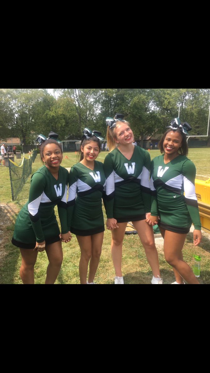 CheerWca's tweet photo. Saturday was the seniors last time cheering at home 🎀💚🏈 https://t.co/ANiCi7sJt1