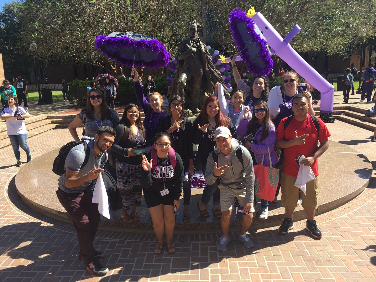 Homecoming week off to a great start! Surfing Steve is now bleeding purple too💜 #SFAHOCO17 #HOCO17_Genesis