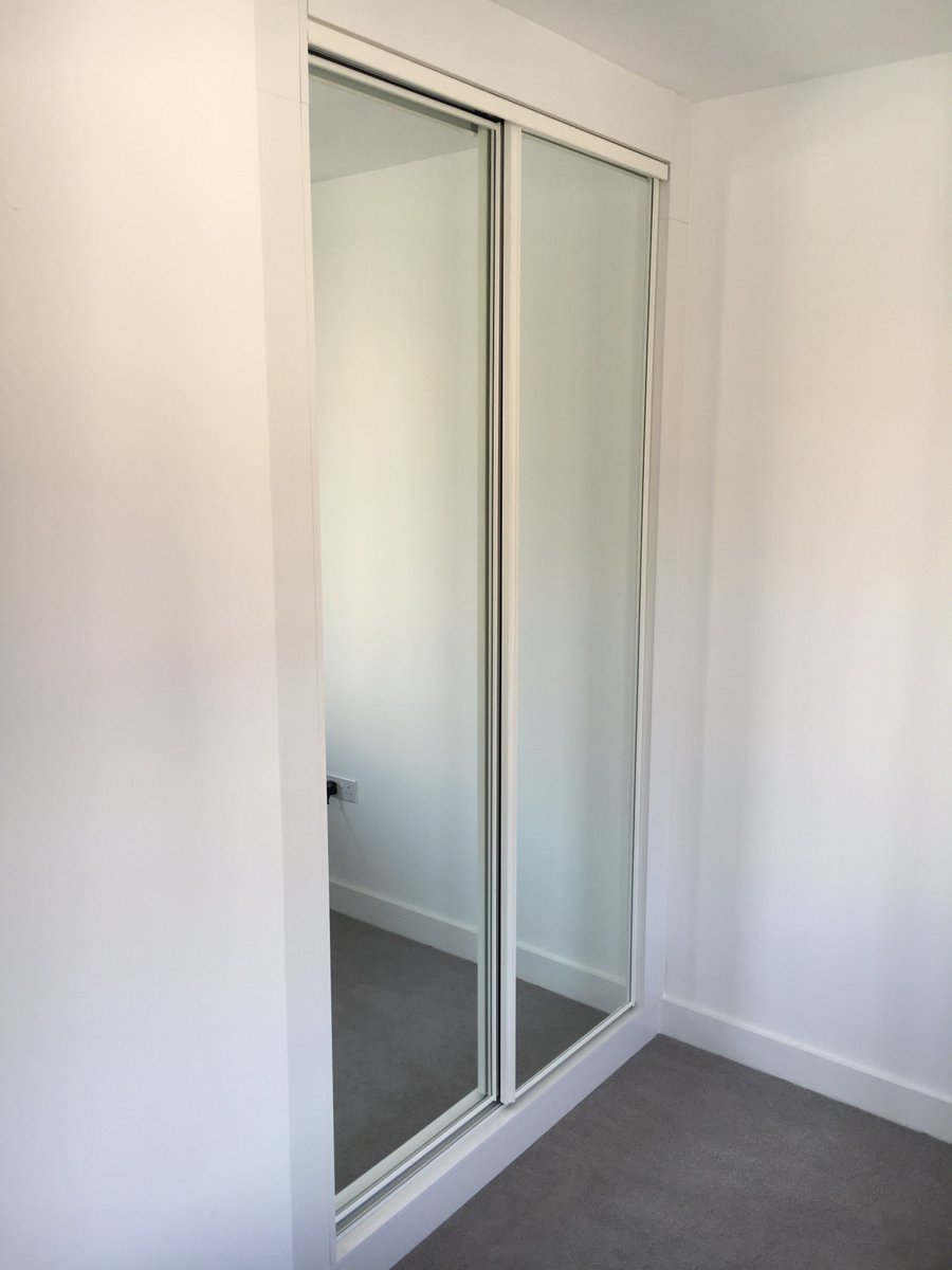 Carl Winn Joinery On Twitter White Mirrored Sliding Wardrobes We