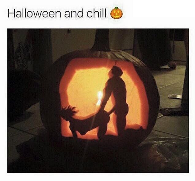 LoveShackLC's tweet photo. #Halloweenandchill https://t.co/tKCWsszHpu