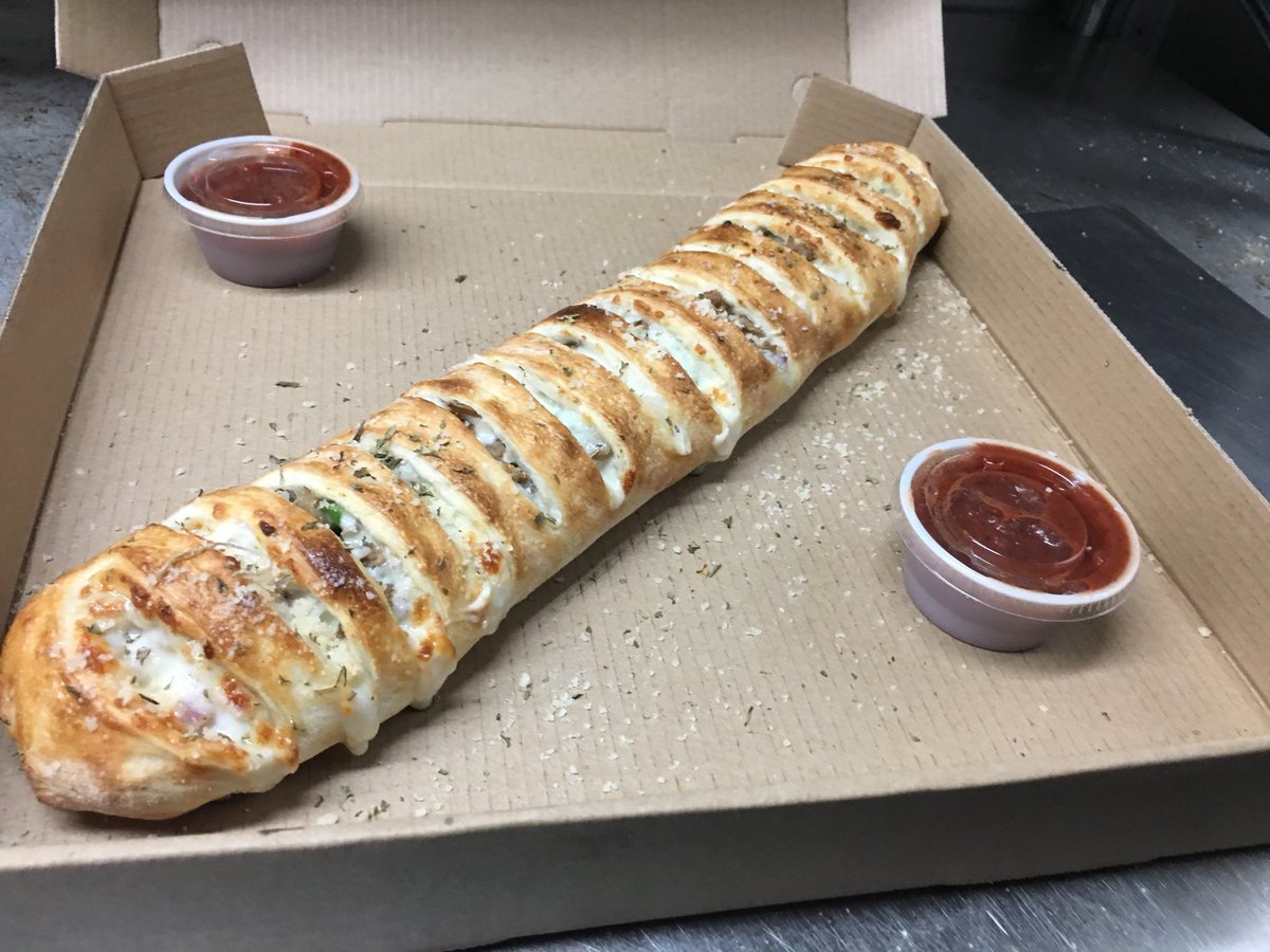 Pizzazillamiami's tweet photo. Today 5-9pm @ 27 and bondt street clewiston fl 33440 #pizzazilla #lakeokeechobee #westpalmbeach #pompano #boca @foodtrkinvasion #rollwithfti https://t.co/HBluibklPZ