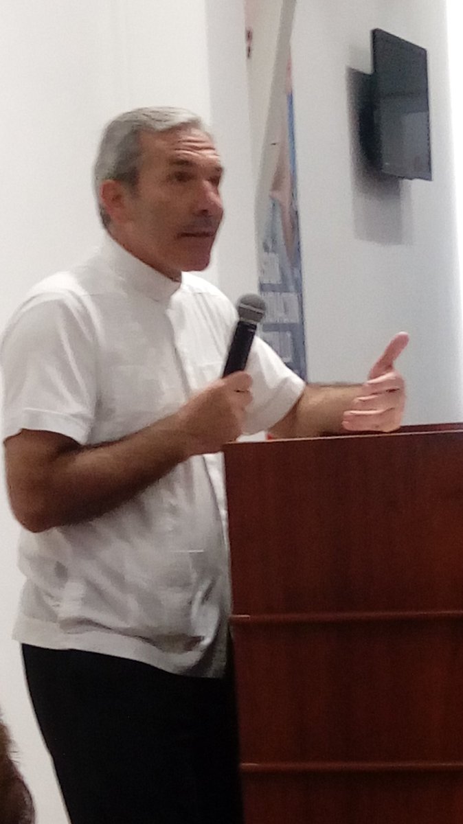marisoltello's tweet photo. P. Jesús Villagrasa L.C., Rector del Ateneo Pontificio Regina Apistolorum en conferencia en Anáhuac Mayab, en el Encuentro de Repensamiento https://t.co/i16JLyMOIN