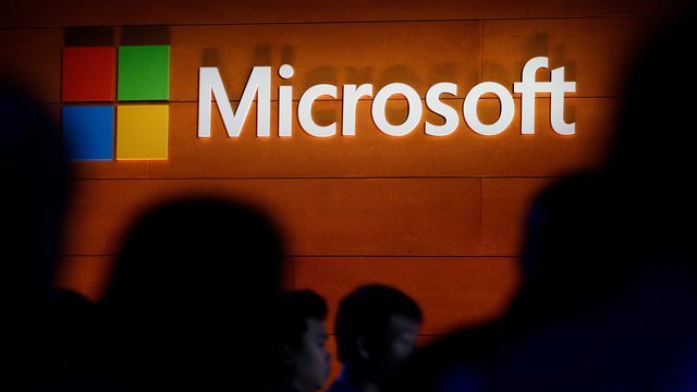 Supreme Court to Rule if Microsoft has to Turn Over Emails Stored Overseas dlvr.it/PvyLGn https://t.co/5YifkeH7hK