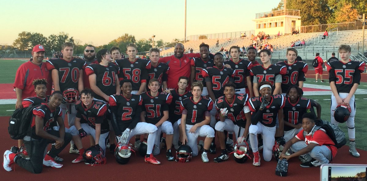 Tony Edmonds (@tonyedmonds1906) on Twitter photo FZS C/o ‘21 defeated FZW 24-14. 8-1 season with a sweep of all FZSchools! @2021FZS <a href="/FZSFTBALLCLUB/">BulldogFootballFam</a> <a href="/FZSFootball/">FZS Football</a> @Eli3dmonds5 <a href="/kedmonds_sca/">Kim Edmonds</a> FZS C/o ‘21 defeated FZW 24-14. 8-1 season with a sweep of all FZSchools! @2021FZS <a href="/FZSFTBALLCLUB/">BulldogFootballFam</a> <a href="/FZSFootball/">FZS Football</a> @Eli3dmonds5 <a href="/kedmonds_sca/">Kim Edmonds</a>