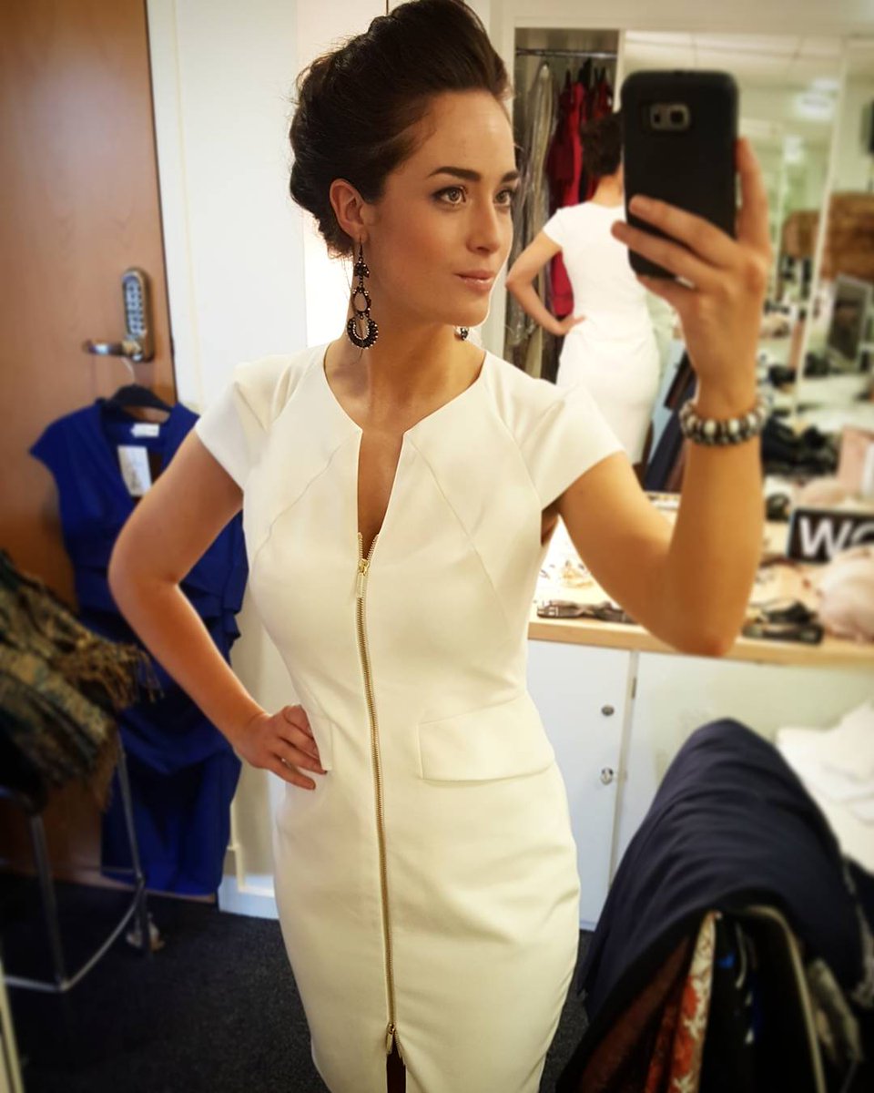 jenniferreoch's tweet photo. Back on @WeAreSTV for the @SC_Lottery draw tonight with a wee @ted_baker dress
💄Make up by @ByEmmaLeigh and 👗 styling by @janissuesmith https://t.co/vMcOrek3N9
