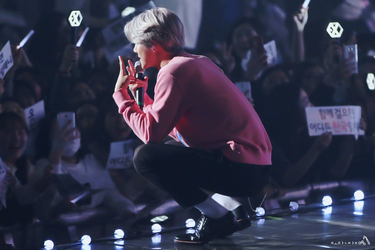 exo_the12wolves's tweet photo. "EXOL you are the best, don't be discourage.Everywhere you go, say that you are an EXOL.Say it proudly,I am an EXOL"-Sehun
#Thanks_For_EXOL https://t.co/HBXVOaXzak